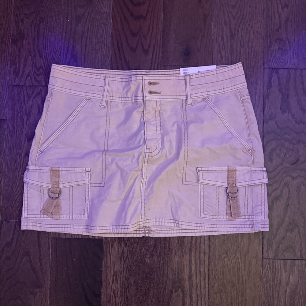 American Eagle Outfitters Cream Mini Skirt